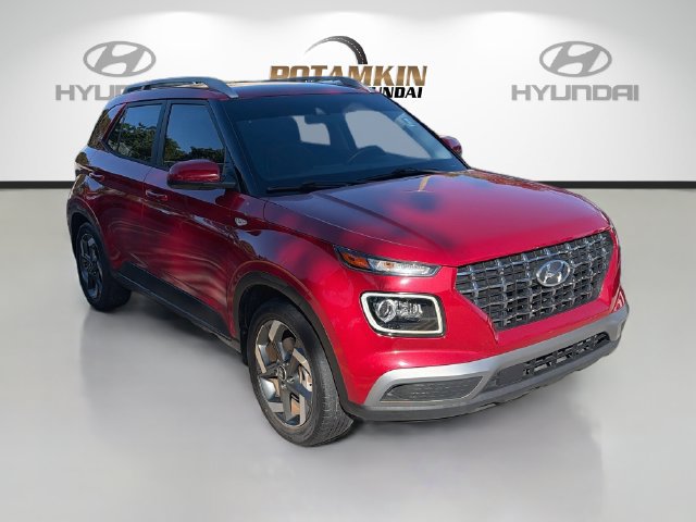 Used 2022 Hyundai Venue Limited FWD image 3