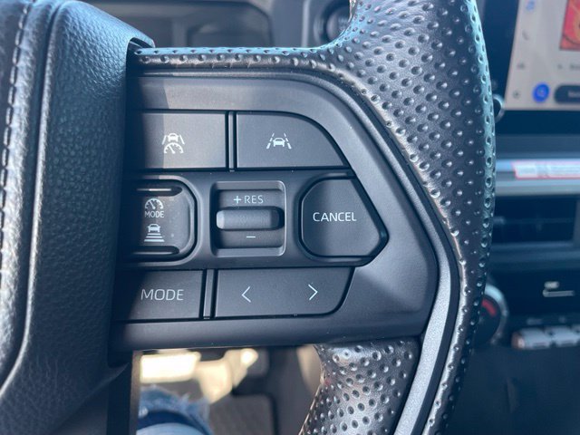 Used 2023 Jeep Gladiator Sport AWD/4WD image 10