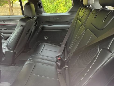 Used 2022 Jeep Grand Cherokee L Overland w/ Advanced Protech Group III AWD/4WD image 18