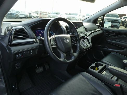 Used 2024 Honda Odyssey Elite image 32