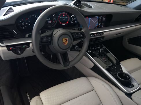 Used 2020 Porsche 911 Carrera S RWD image 9
