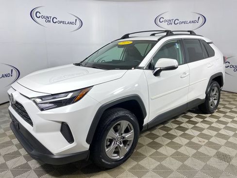 Certified 2023 Toyota RAV4 XLE w/ Convenience Package AWD/4WD image 3