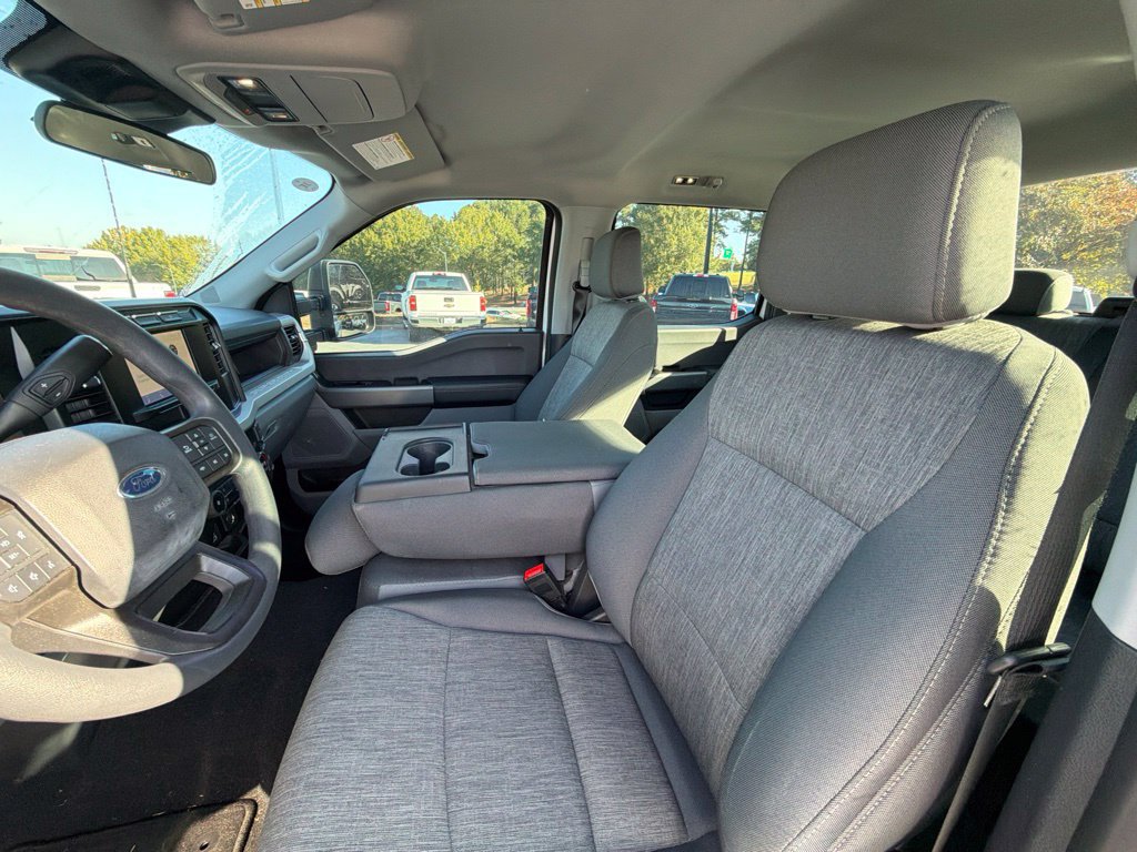 Used 2023 Ford F250 XL w/ STX Appearance Package AWD/4WD image 11