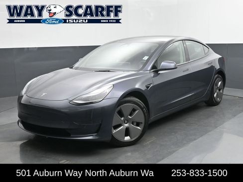 Used 2023 Tesla Model 3 Standard Range image 1