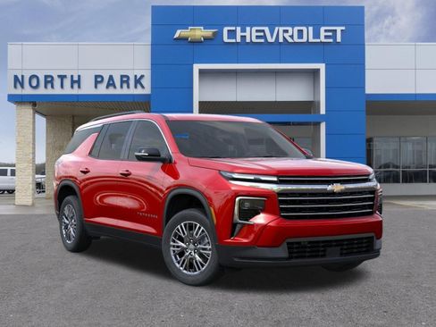 New 2026 Chevrolet Traverse LT FWD image 1