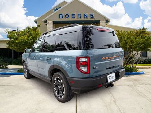 Used 2022 Ford Bronco Sport Outer Banks w/ Tech Package AWD/4WD image 3