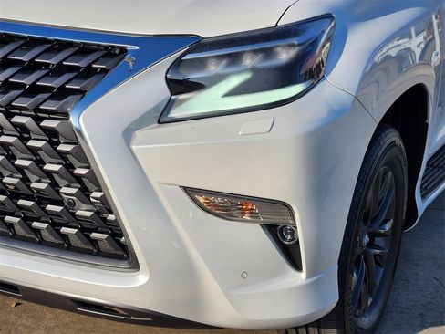 Used 2023 Lexus GX 460 Premium image 9