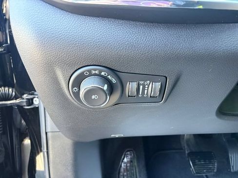 Used 2023 Jeep Compass Limited AWD/4WD image 19