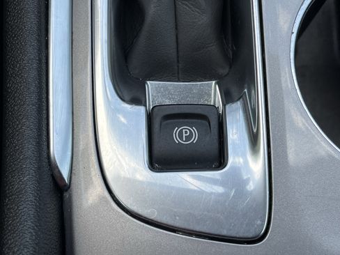 Used 2024 Chevrolet Malibu LT image 9