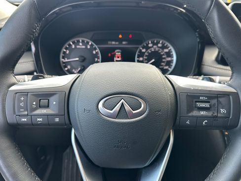 Certified 2025 INFINITI QX60 Pure image 38