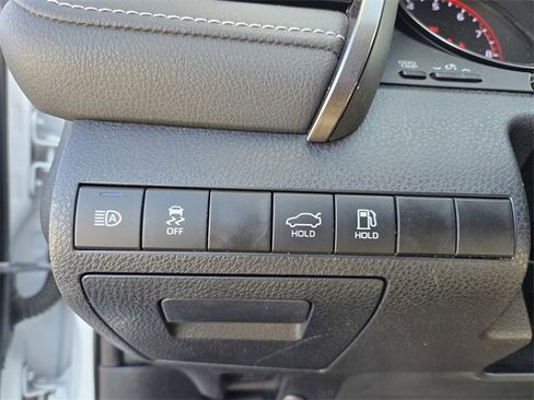 Used 2021 Toyota Camry XSE image 22