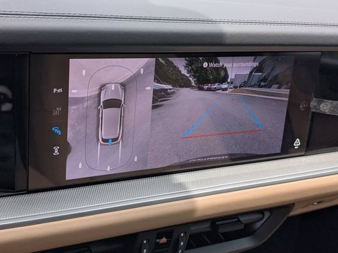 Certified 2026 Porsche Cayenne E-Hybrid AWD/4WD image 16