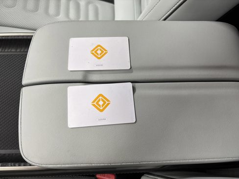 Used 2023 Rivian R1T Adventure image 29