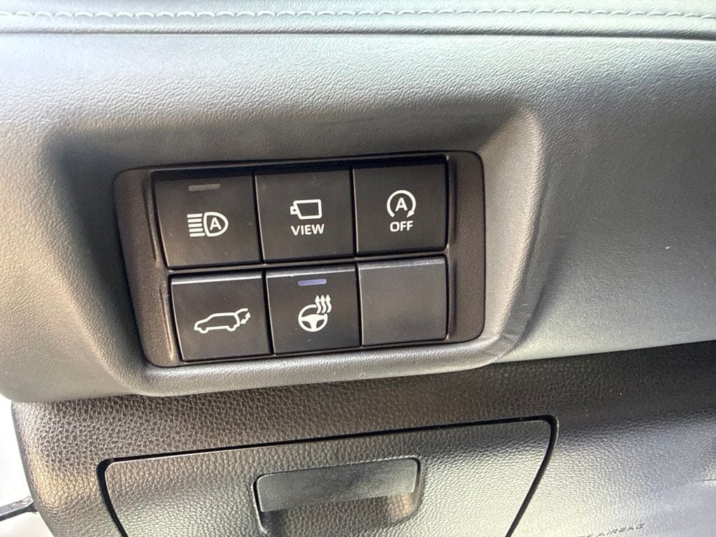Used 2024 Toyota Highlander Platinum AWD/4WD image 14