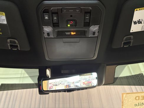 Used 2025 Toyota Tundra Limited w/ TRD Off-Road Package image 21