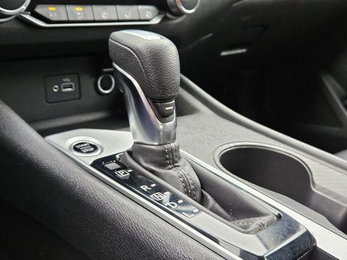 Used 2024 Nissan Altima 2.5 S image 12