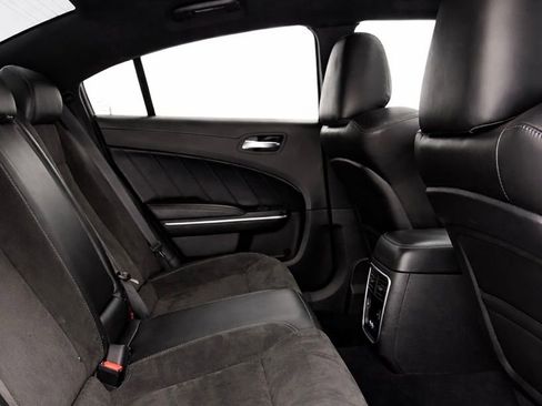 Used 2022 Dodge Charger Scat Pack RWD image 17