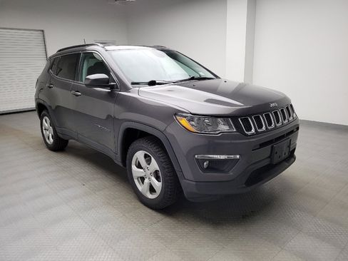 Used 2018 Jeep Compass Latitude w/ Safe & Security Group AWD/4WD image 13