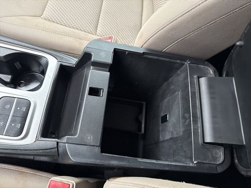 Used 2021 Ford Explorer 2WD image 31