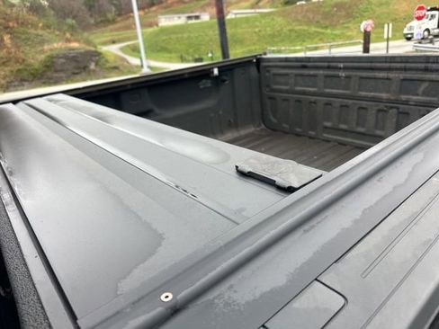 Used 2014 GMC Sierra 1500 SLT w/ SLT Crew Cab Value Package image 18