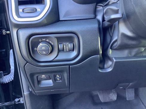 Used 2024 RAM 1500 Laramie image 15