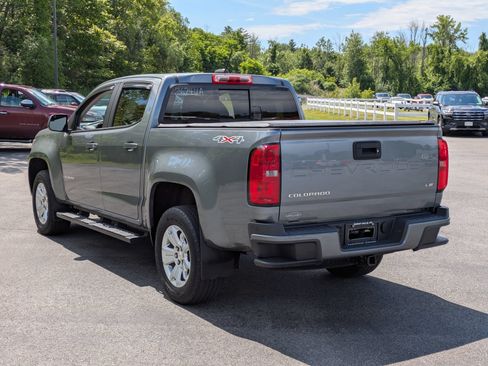 Used 2022 Chevrolet Colorado LT w/ LT Convenience Package AWD/4WD image 4