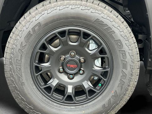 New 2026 Toyota 4Runner TRD Off-Road Premium AWD/4WD image 32