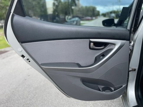 Used 2011 Hyundai Elantra GLS w/ Preferred Equipment Pkg 3 image 27