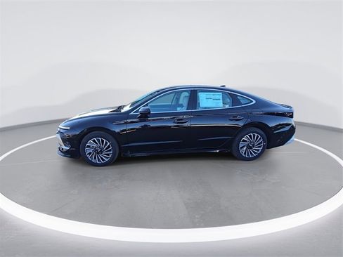 New 2025 Hyundai Sonata Limited image 5