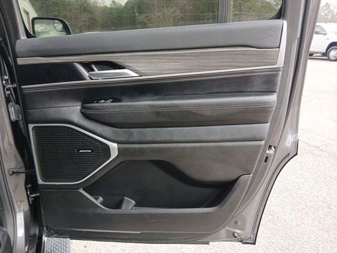 Used 2024 Jeep Wagoneer Series III image 28