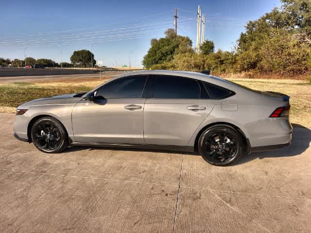 Certified 2025 Honda Accord SE image 4