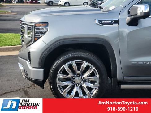 Used 2025 GMC Sierra 1500 Denali AWD/4WD image 9
