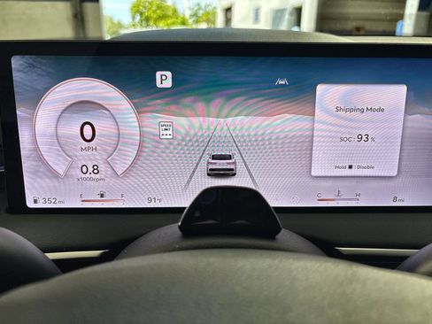 New 2026 Genesis GV70 2.5T Select AWD/4WD image 10