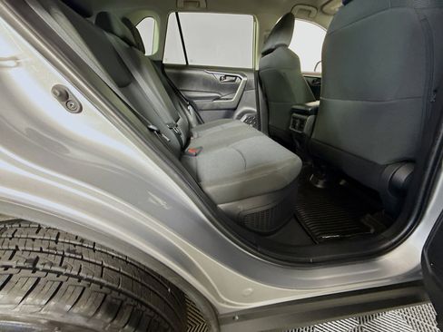 Certified 2022 Toyota RAV4 LE image 23