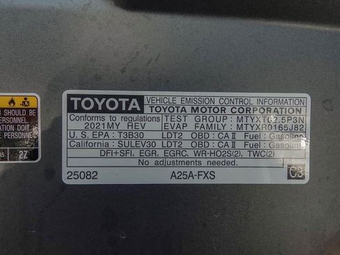 Used 2021 Toyota Venza LE image 27