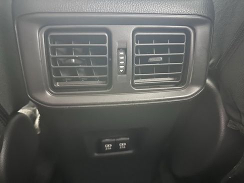 Used 2019 Toyota RAV4 XLE image 20