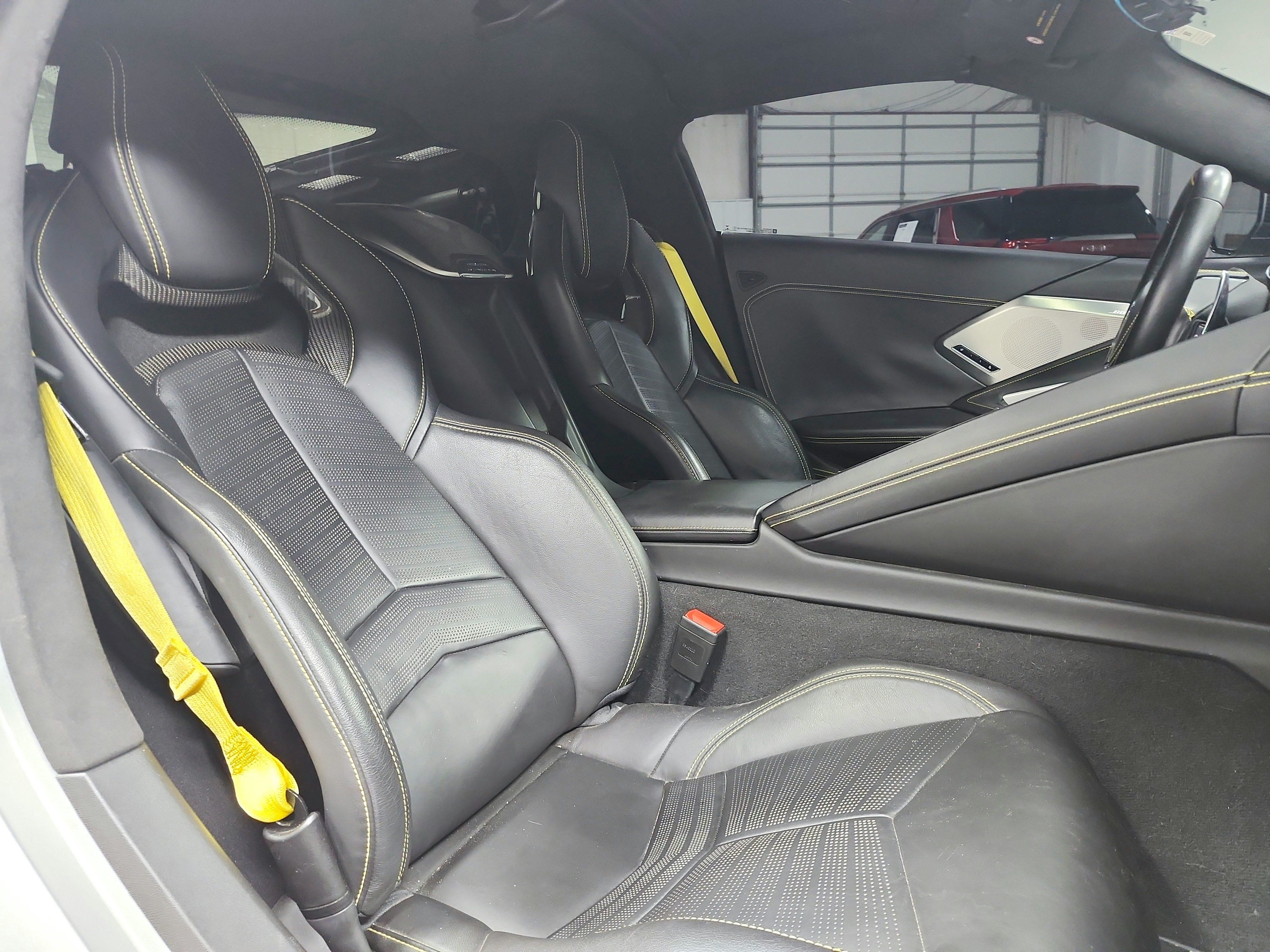 Used 2021 Chevrolet Corvette Stingray Premium Cpe w/ Z51 Performance Package RWD image 35