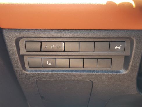 Used 2024 Mitsubishi Outlander SEL FWD image 18