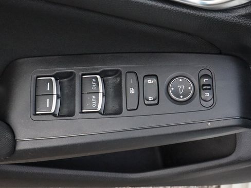 Used 2022 Honda Civic LX image 14