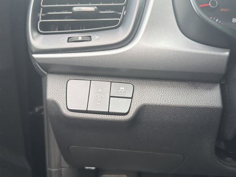 Used 2023 Kia Rio S FWD image 15