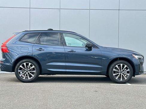 Certified 2025 Volvo XC60 B5 Core w/ Protection Package Premier image 6