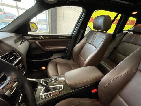 Used 2017 BMW X3 sDrive28i image 12