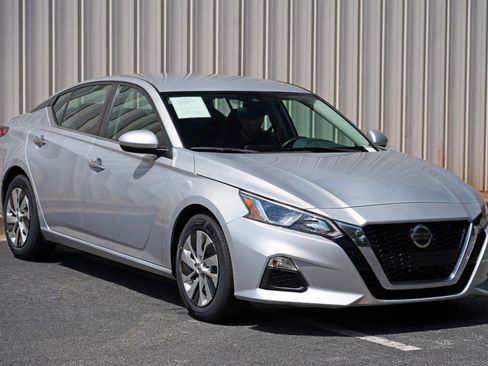 Used 2021 Nissan Altima 2.5 S FWD image 46