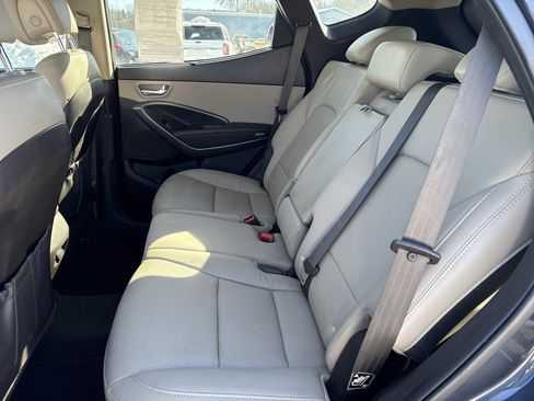 Used 2017 Hyundai Santa Fe Sport image 13