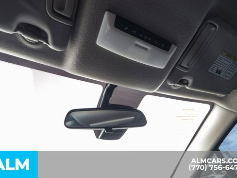 Used 2020 Nissan Versa SR w/ Convenience Package image 61