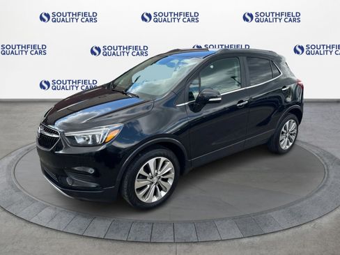 Used 2019 Buick Encore Preferred FWD image 2