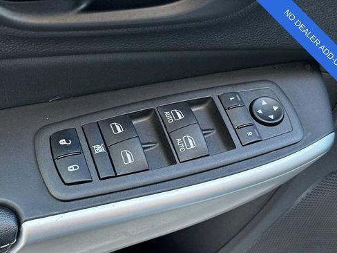 Used 2022 Jeep Cherokee Latitude AWD/4WD image 12