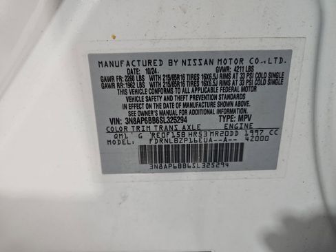 Certified 2025 Nissan Kicks S image 30