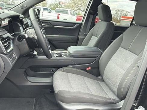 Certified 2025 GMC Acadia Elevation image 6