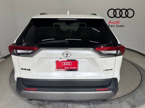 Used 2020 Toyota RAV4 Limited FWD image 40